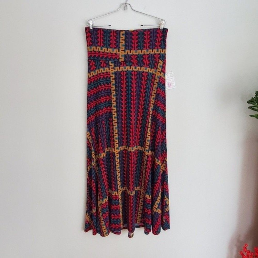 NWT Lularoe Maxi skirt in size Medium